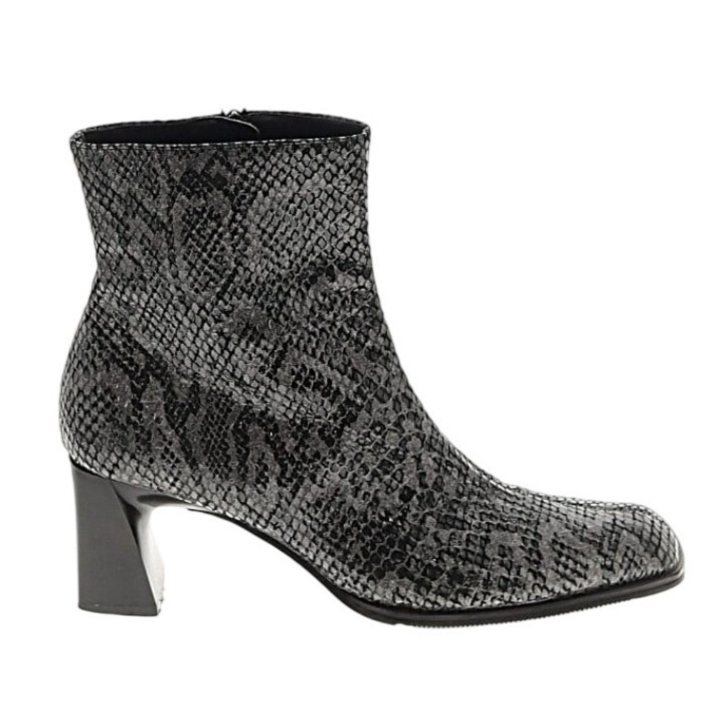 Naturalizer Dixie Snakeskin‎ Print Block Heel Ankle Booties Boots Size 7
